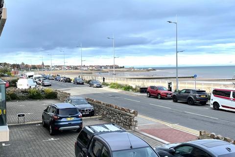 2 bedroom flat for sale, West Promenade, Rhos On Sea, Colwyn Bay