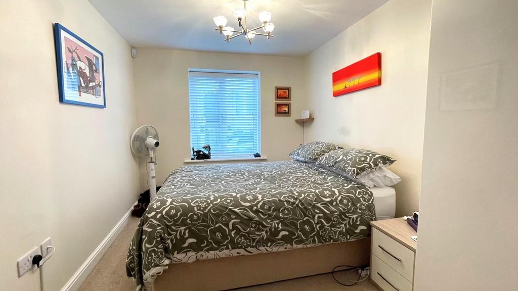 Principle bedroom