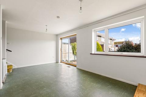 15 Buttermere Close, Folkestone, CT19 5JH