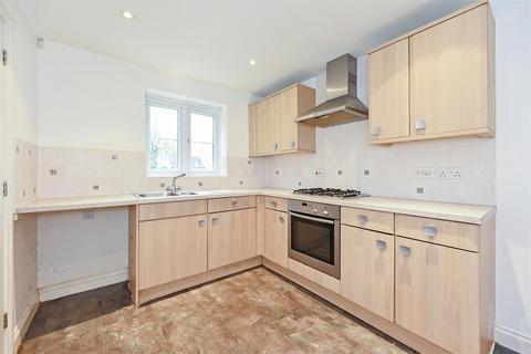 3 bedroom end of terrace house for sale, Baxendale Road, Chichester