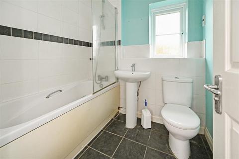 3 bedroom end of terrace house for sale, Baxendale Road, Chichester