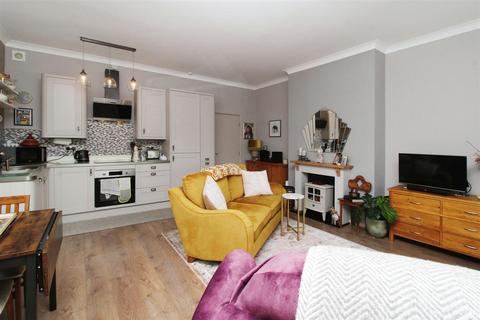 1 bedroom flat for sale - Nicholas Road, Blundellsands