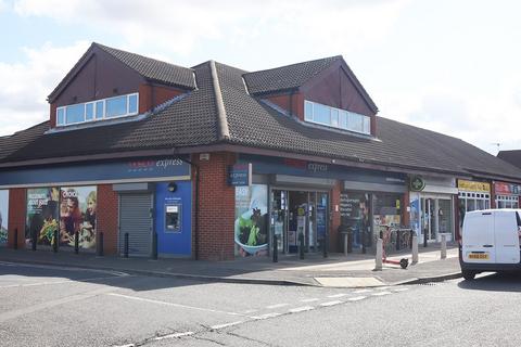 Convenience store to rent, Grafton Close, Wellingborough NN8