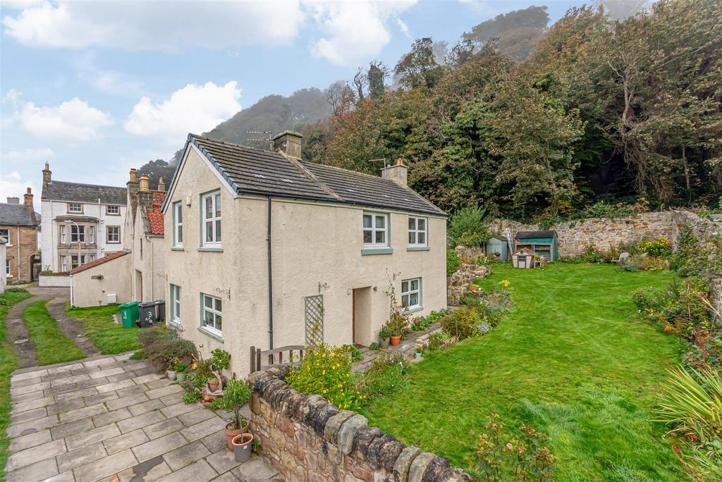 3 Academy Square, Limekilns 3 bed detached house for sale £350,000