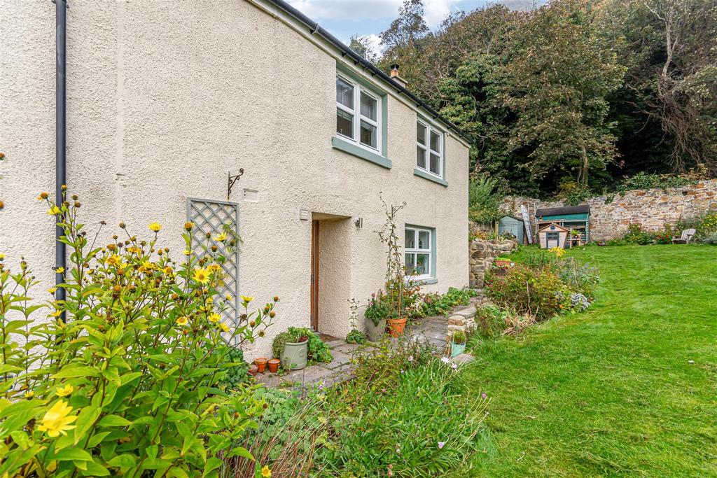 3 Academy Square, Limekilns 3 bed detached house for sale £350,000