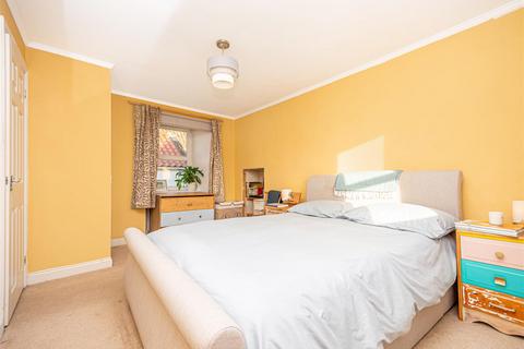 3 Academy Square, Limekilns, Dunfermline, KY11 3HN