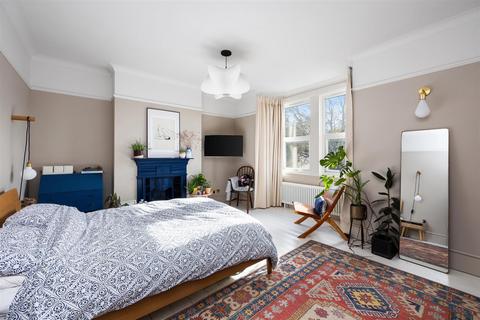 44 Bridge Road, Worthing, BN14 7BX