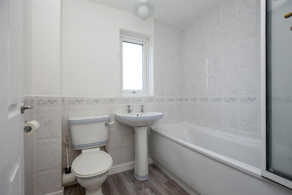 37 Concorde Way 14.jpg