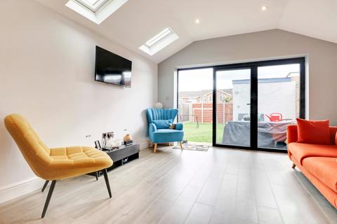 20 Yewlands, Sawbridgeworth, CM21 9NP