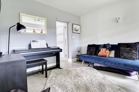 20 Yewlands, Sawbridgeworth, CM21 9NP