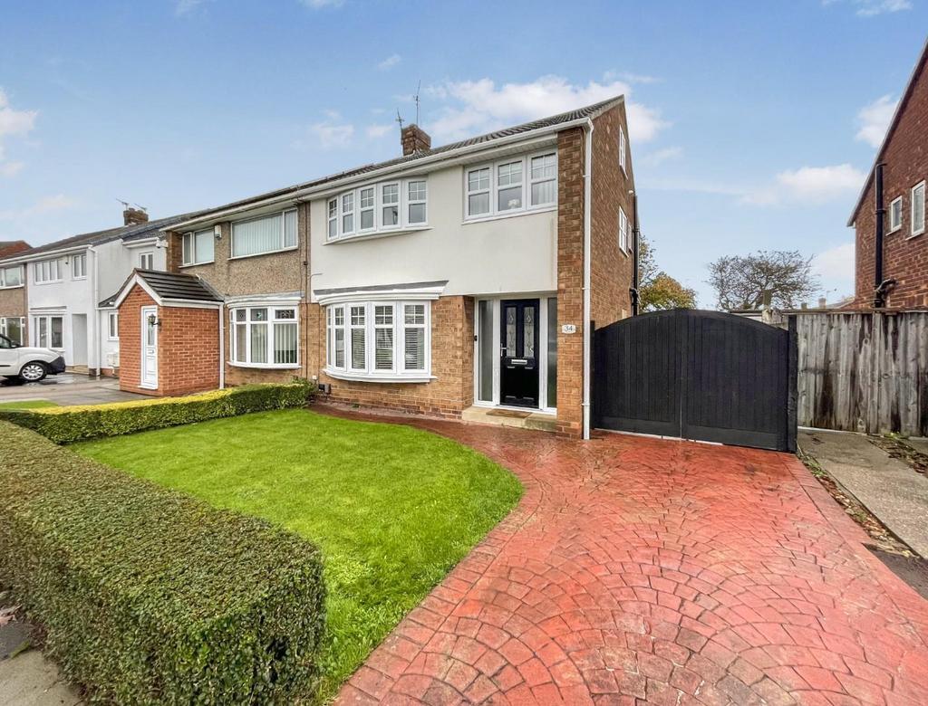 Truro Drive, Fens, Hartlepool 3 bed semidetached house £189,950