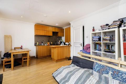 1 bedroom flat to rent, NW6