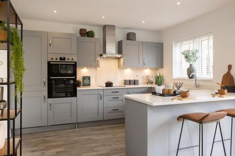 5 bedroom detached house for sale - The Blenheim, Home 25 at Pearmain Place  Land off Walshes Road ,  Crowborough  TN6