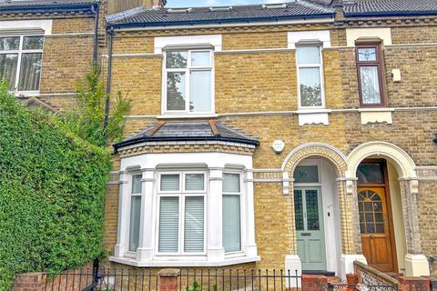 3 bedroom flat for sale, St. Margarets Grove, Plumstead Common, London, SE18