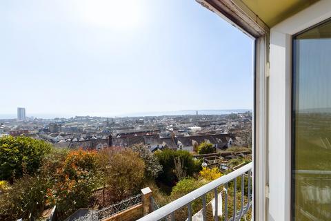 3 bedroom flat for sale, Chaddesley Terrace, Mount Pleasant, Swansea, SA1