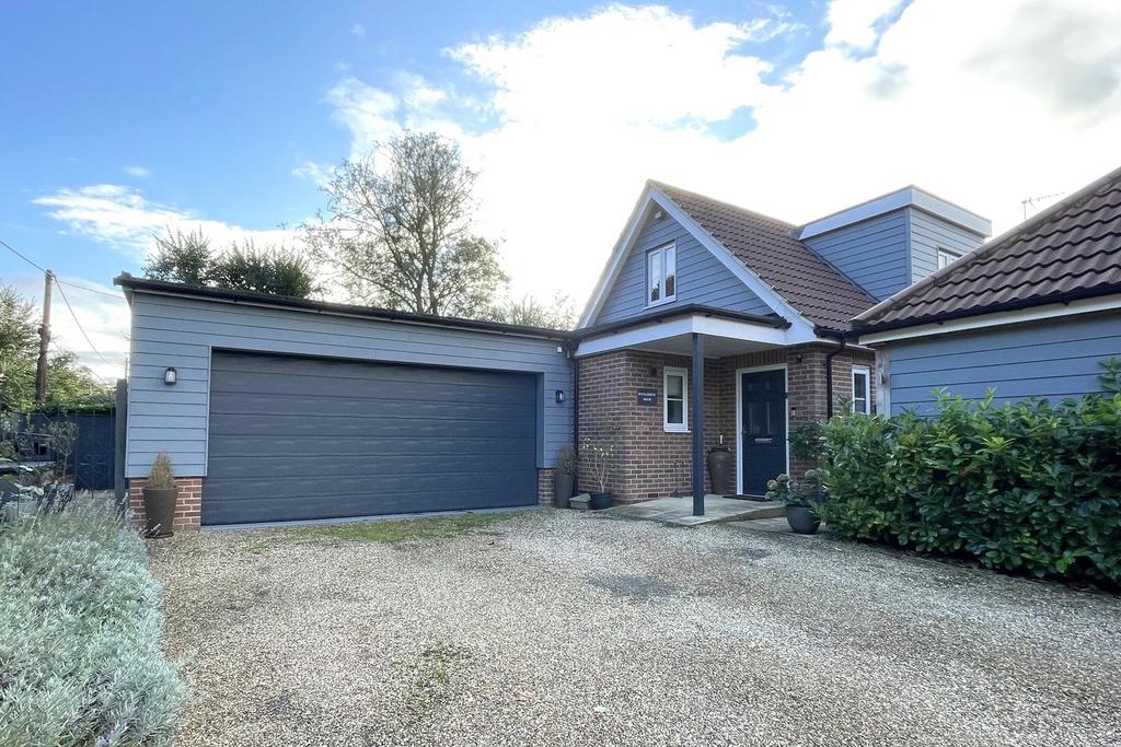 Byng Hall Road, Ufford, Woodbridge, Suffolk, IP13 3 bed detached house