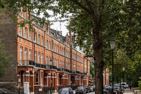 8 bedroom townhouse for sale, Cheyne Gardens, London, SW3