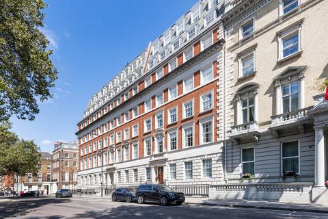 3 bedroom apartment for sale, Grosvenor Square Flat, Mayfair, W1K