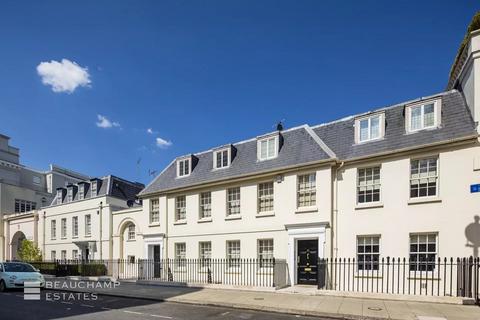 6 bedroom townhouse for sale, Lyall Street, London, SW1X