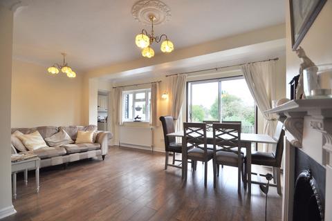 undefined, Hawthorn Drive, West Wickham BR4