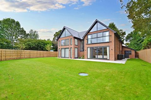 4 bedroom detached house for sale, Lytchett Matravers