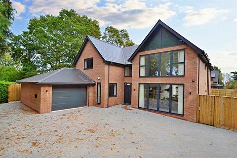 4 bedroom detached house for sale, Lytchett Matravers