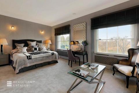 7 bedroom terraced house for sale, Hanover Terrace, Regent's Park, NW1