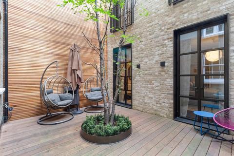Flat 1, 16 Devonshire Place, London, W1G 6HY