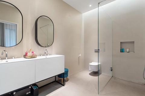 Flat 1, 16 Devonshire Place, London, W1G 6HY