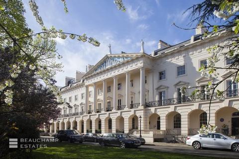 6 bedroom terraced house to rent, Hanover Terrace, Regent's Park, NW1