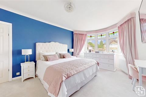 19 Boleyn Gardens, West Wickham, BR4 9NG