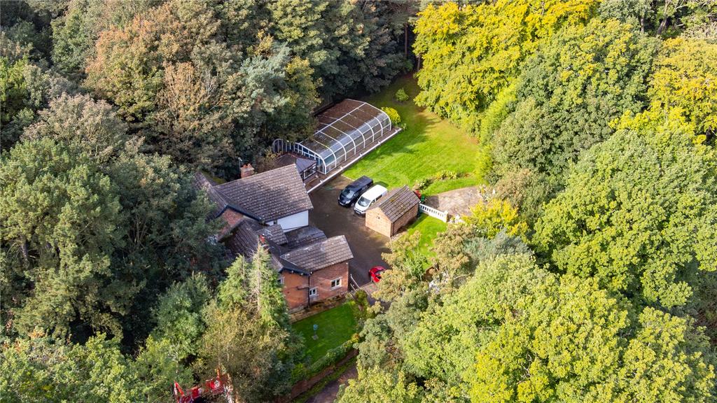 Croxteth Park, Liverpool, Merseyside, L12 5 bed detached house for sale