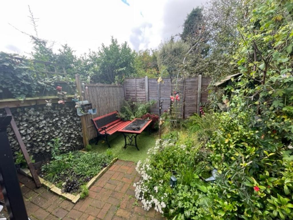 23 Southwood Garden