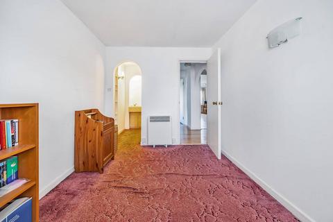 21 Wicket Road, Perivale, Greenford, UB6 8YH
