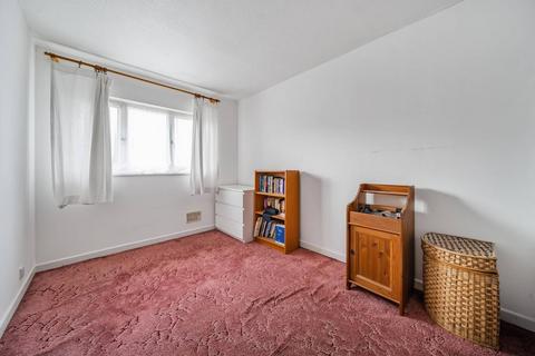 21 Wicket Road, Perivale, Greenford, UB6 8YH