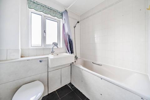 21 Wicket Road, Perivale, Greenford, UB6 8YH