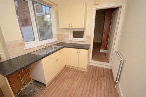 2 bedroom flat for sale, Birchington Avenue, South Shields