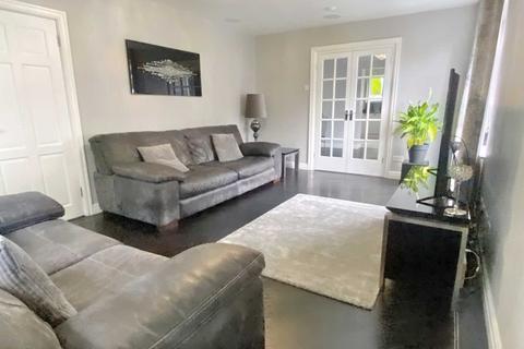 9 Thorncliffe Park, Royton, Oldham, OL2 5RX