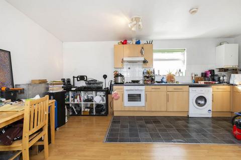 1 bedroom apartment to rent, N16