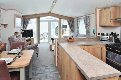 2 bedroom park home for sale, Rowan, Hoburne Bashley Holiday Park, New Milton, Hampshire, BH25