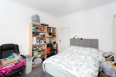 2 bedroom apartment for sale, Garston Park Parade, Watford, Hertfordshire, WD25
