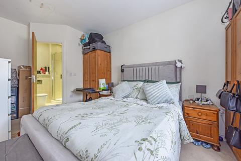 2 bedroom flat for sale, OASTHOUSE DRIVE HORNDEAN