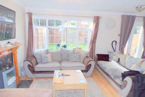 22 Ampfield Road, Bournemouth, BH8 0ET