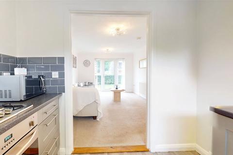 Flat 3, Wootten House Cherrydown West, Basildon, SS16 5GB