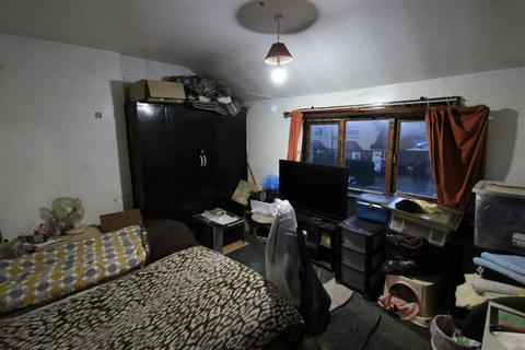 2 bedroom semi-detached house for sale - College Street, Long Eaton, Nottingham, Derbyshire, NG10 4GT