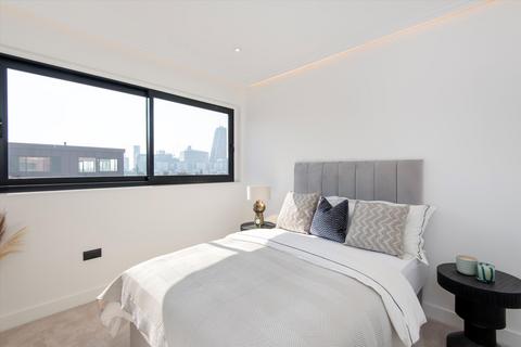 3 bedroom penthouse for sale, Coronation Court, Brewster Gardens, London, W10