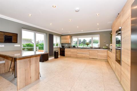 4 bedroom detached house for sale - Marine Drive, Broadstairs, Kent