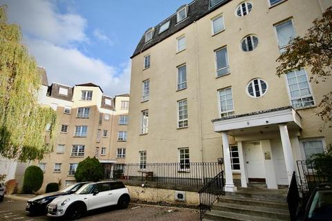 2 bedroom flat to rent, Caledonian Crescent, Dalry, Edinburgh, EH11