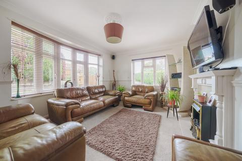 10 Botley Road, Southampton, SO19 0NS
