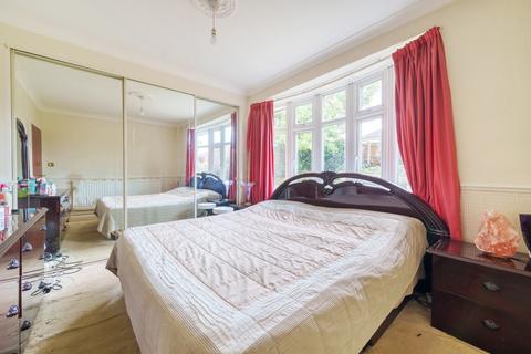 10 Botley Road, Southampton, SO19 0NS